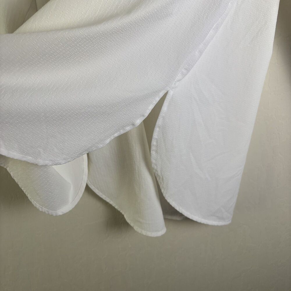 Alo Yoga Dreamscape White Button Down Shirt - Picture 3 of 5